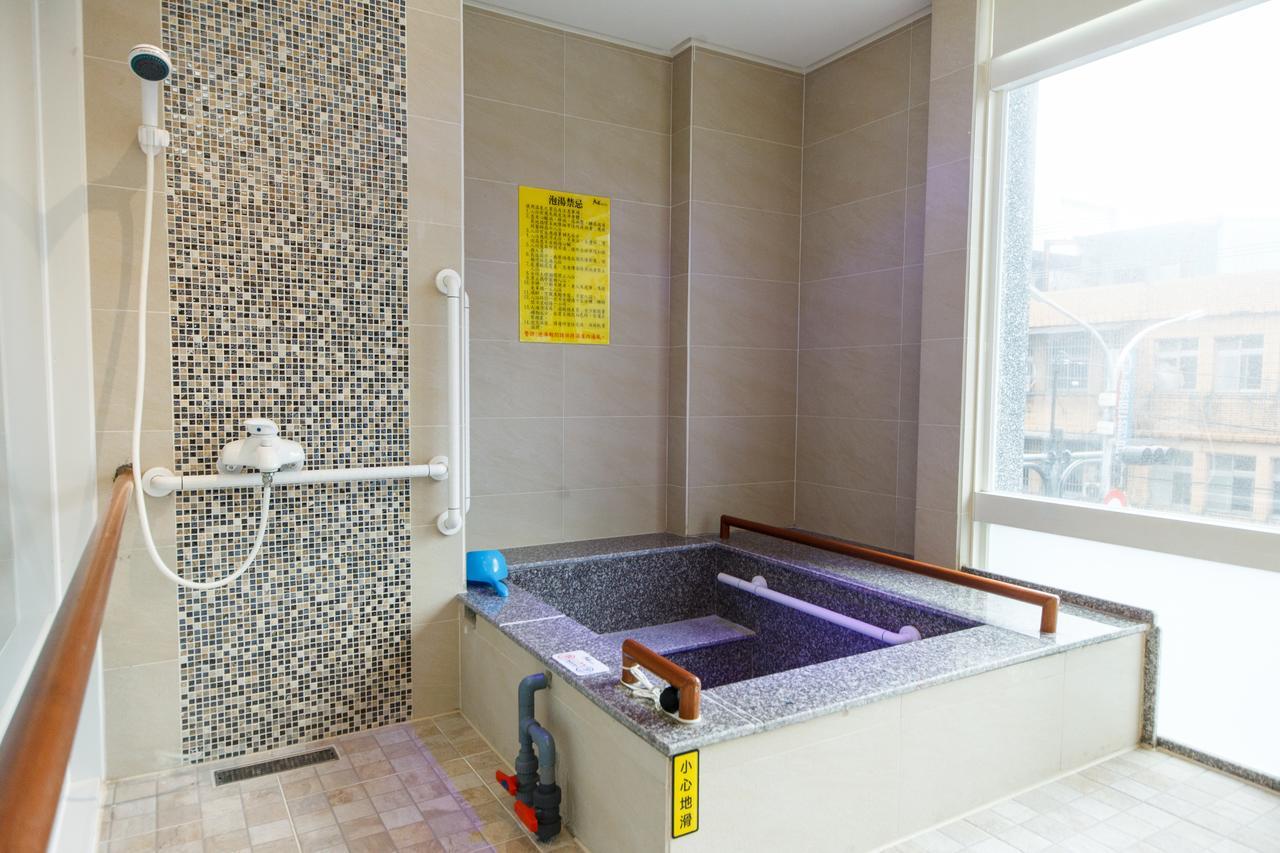 Da Pu Hotspring Hotel Wanli Zewnętrze zdjęcie
